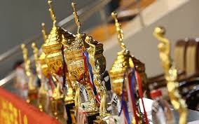 澎湃：管理层想复刻郭士强案例恐有偏差，邵佳一应提升抗压能力